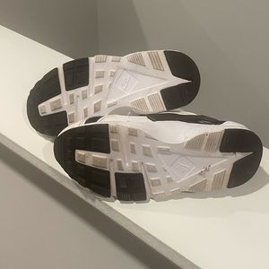 This is a black and white Huarache that is comfortable.